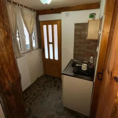 Manojlovic * Crni Vrh